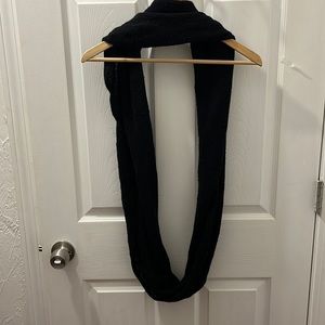 Black infinity scarf